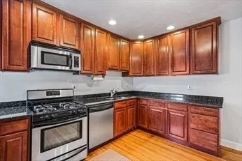 195 Bunker Hill St, Charlestown