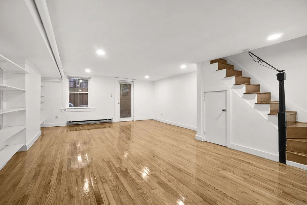 6 Dwight St, South End