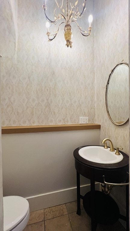 519 Main St, Waltham