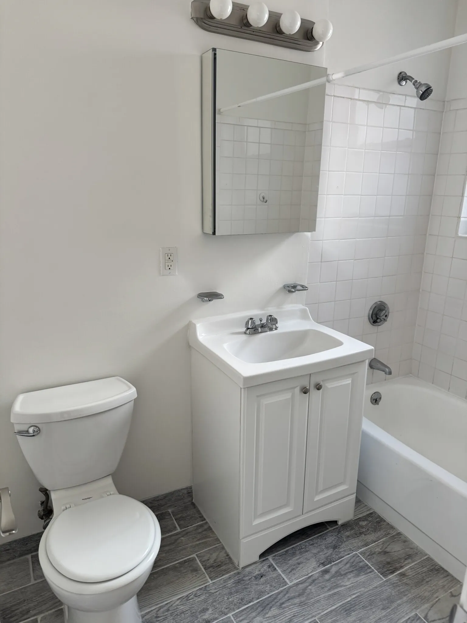 111 Norway St, Fenway