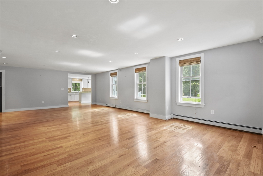 114 Old Oaken Bucket Rd, Norwell