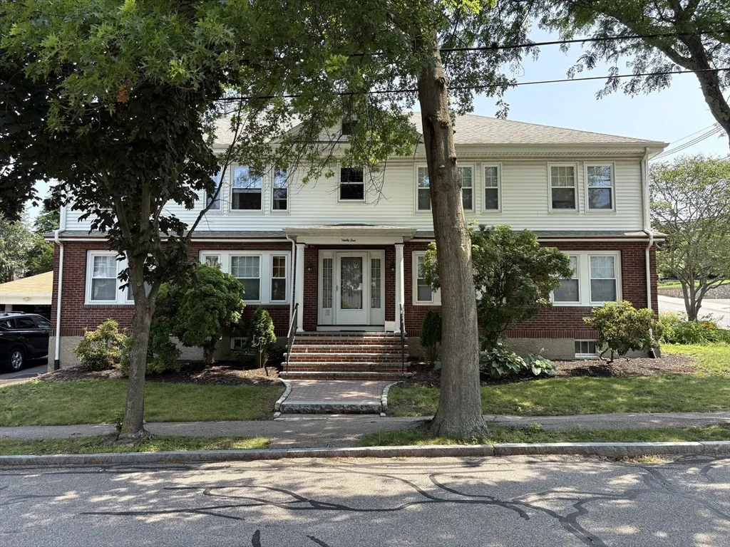 94 Glendale Rd, Quincy