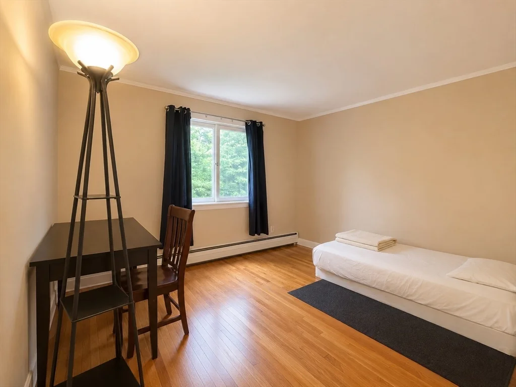 53 Lionel Ave, Waltham