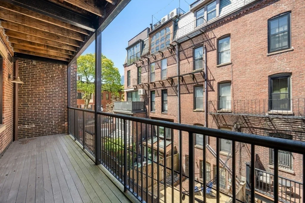 39 Clarendon St, South End