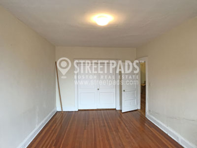 7 Mount Hood Rd, Brighton