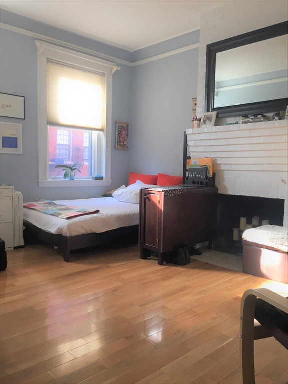 41 Revere St, Beacon Hill