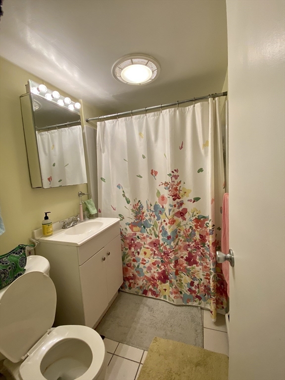 1734 Commonwealth Ave, Brighton