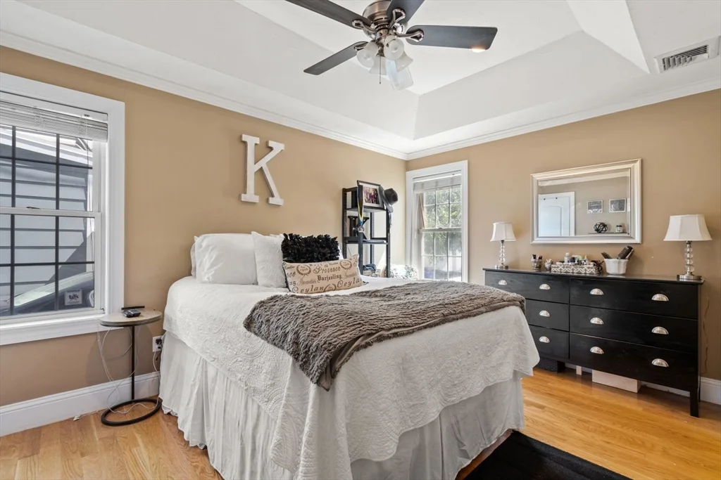 209 D St, South Boston