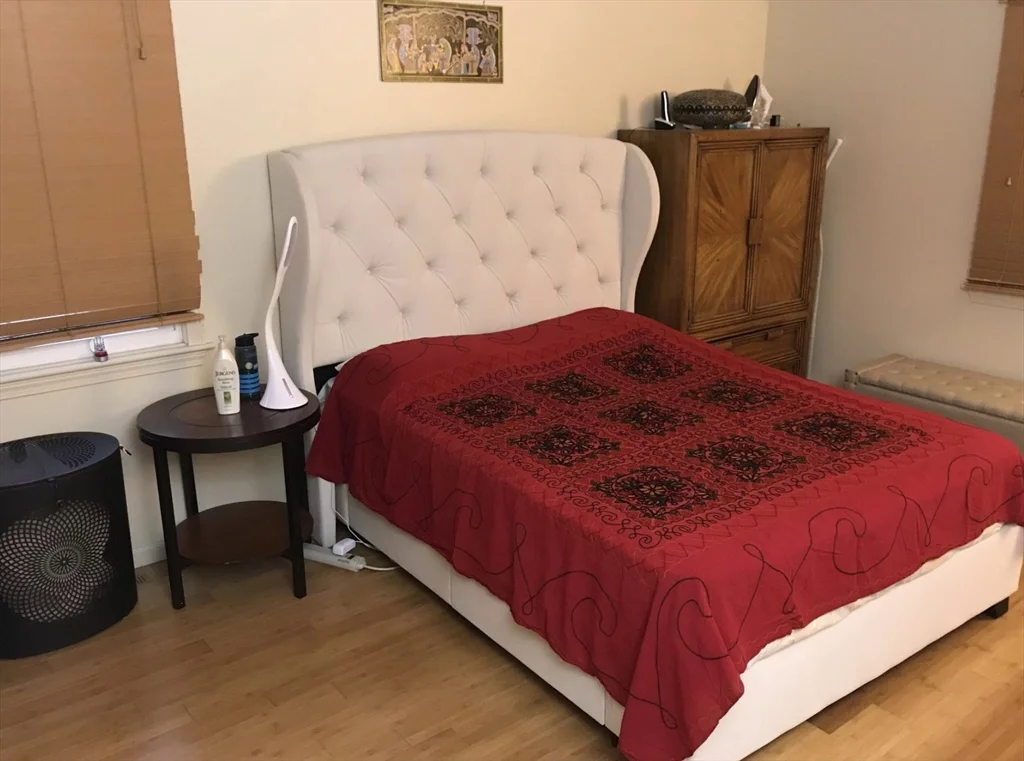 303 Lexington St, Watertown