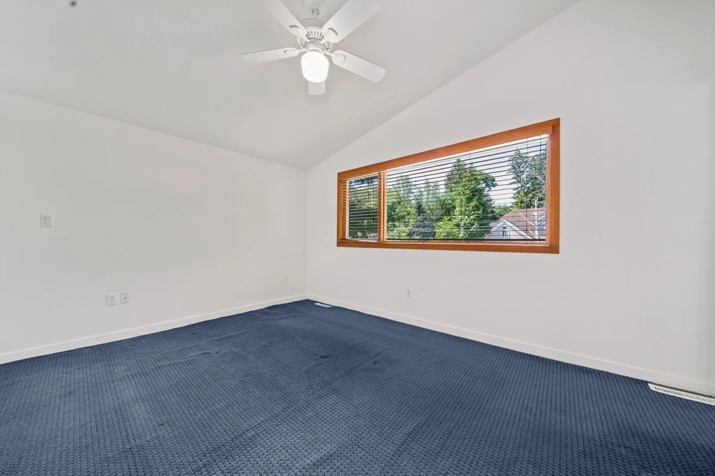 37 Harwich Rd, Newton