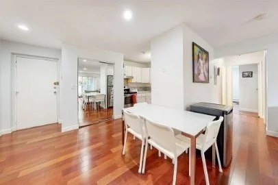 383 Langley Rd, Newton