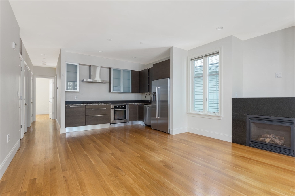 308 Beacon St, Somerville