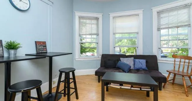 154 Magazine St, Cambridgeport