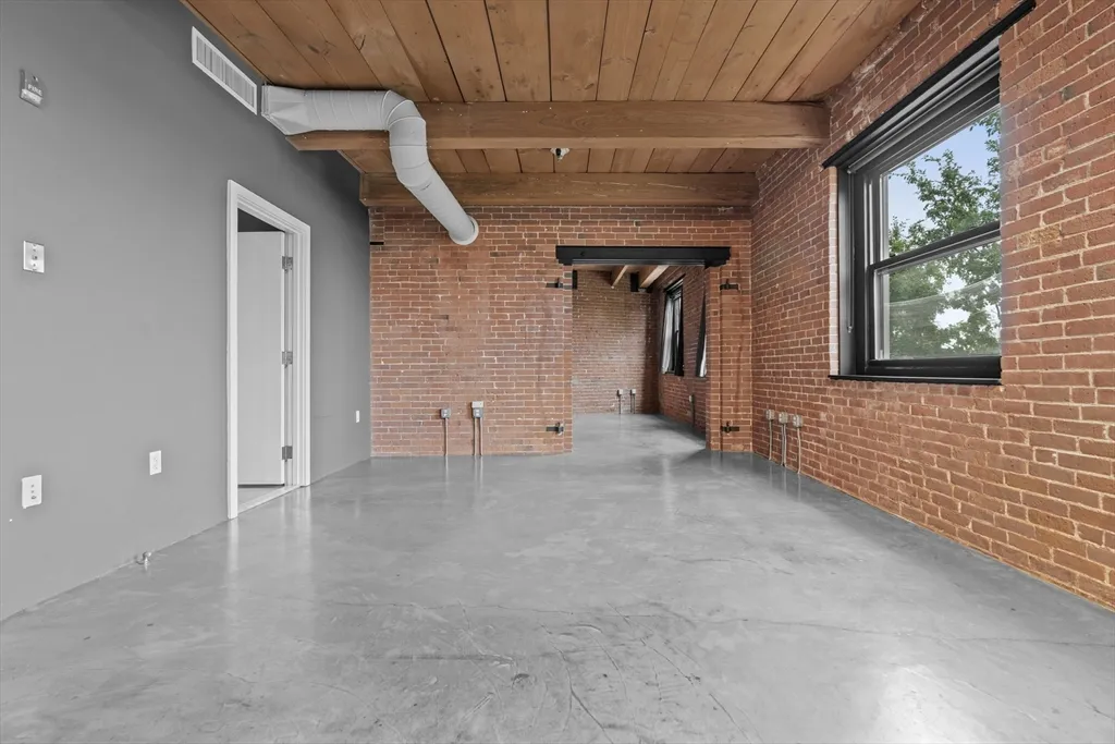 90 Wareham St, South End