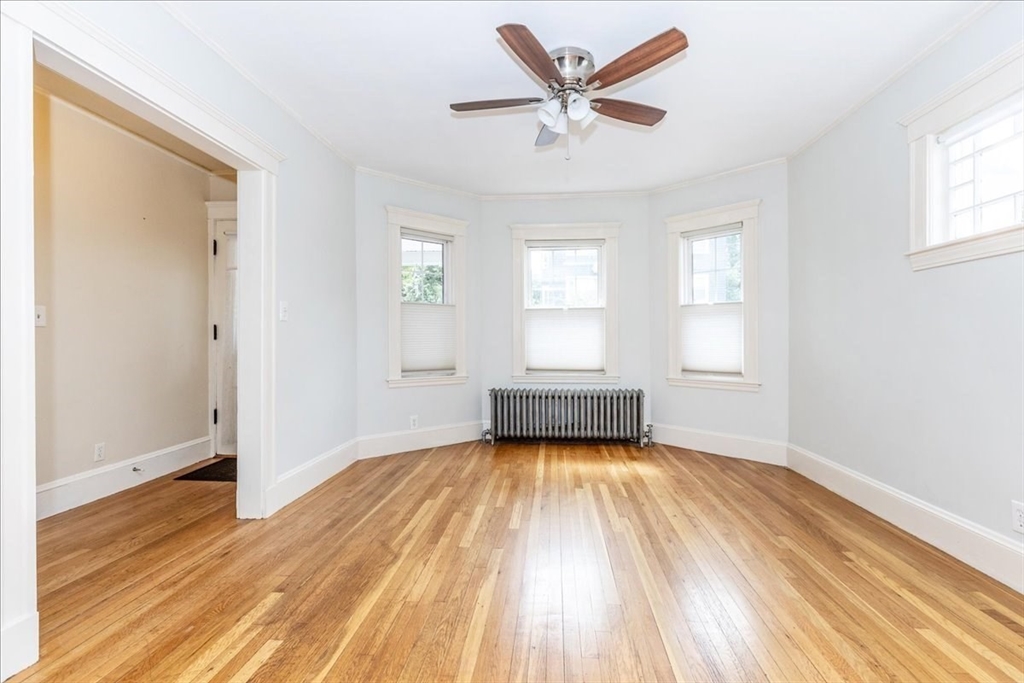 31 Iona St, Roslindale