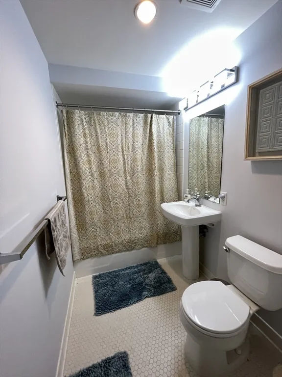 1387 Washington St, South End