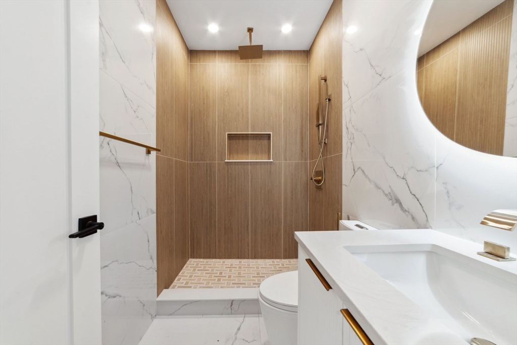 34 Morris St, East Boston