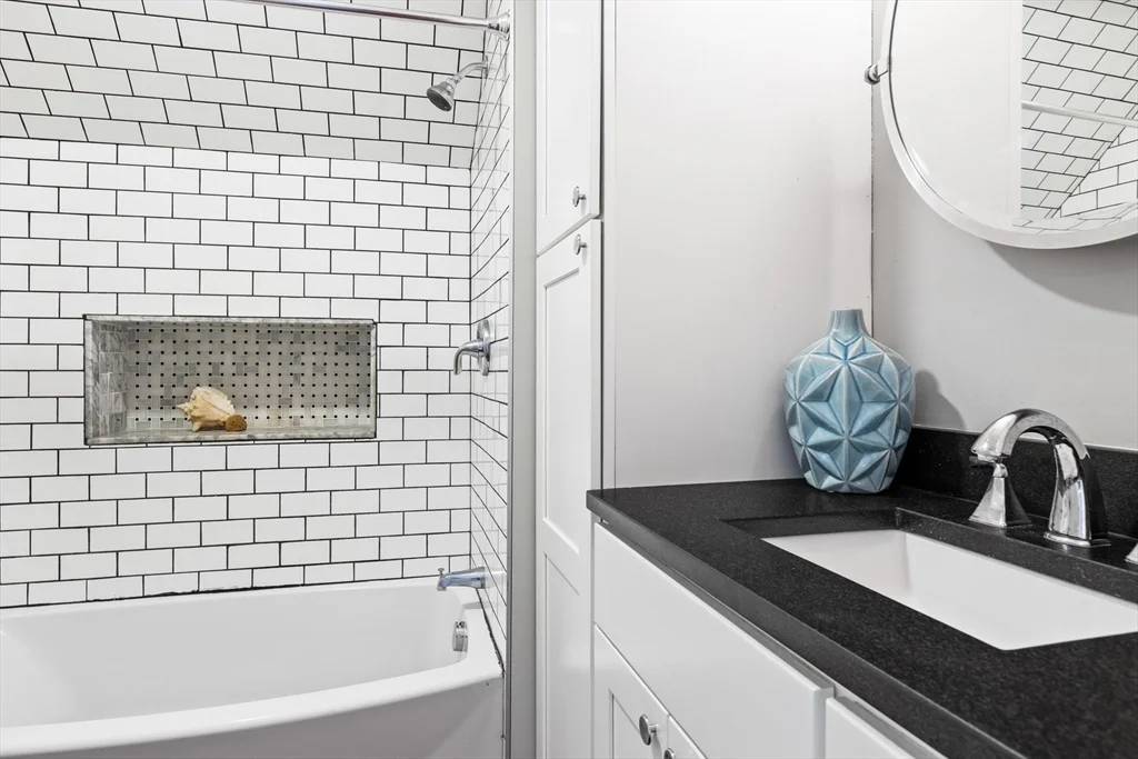 119 Sycamore St, Fairhaven