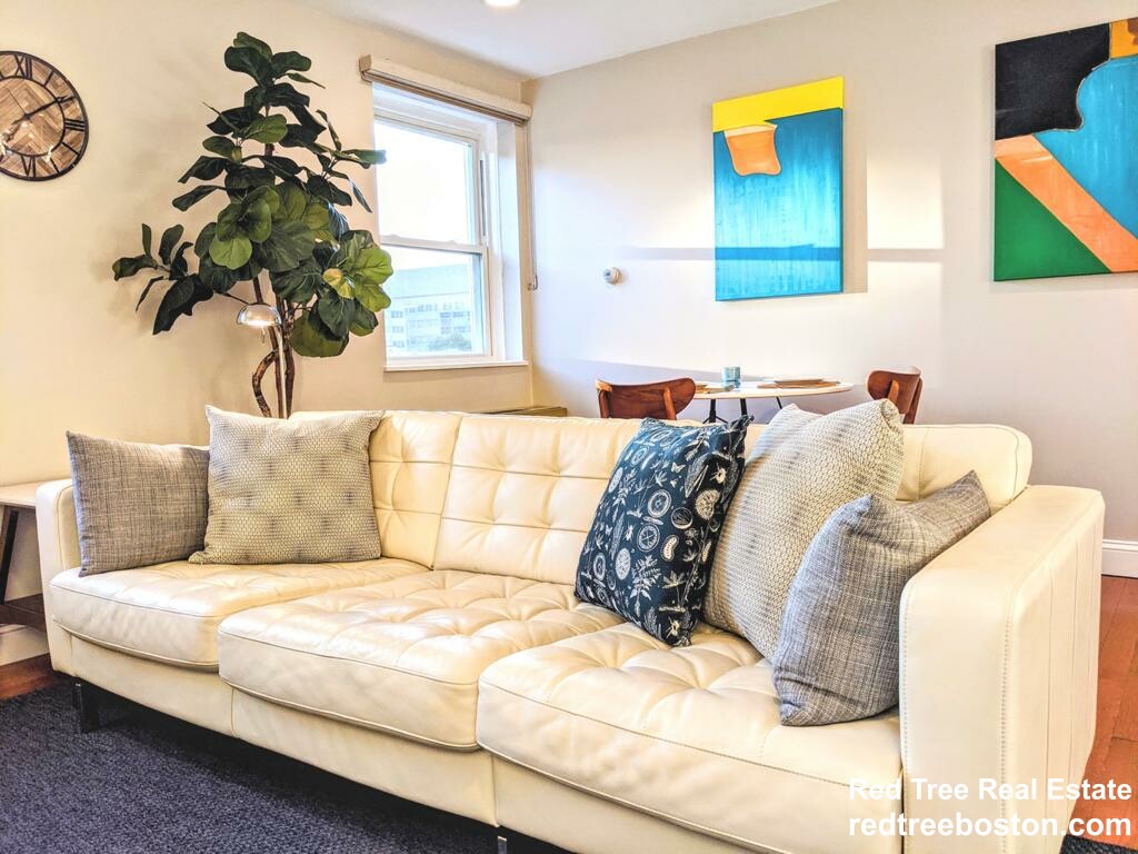 27 Bowdoin St, Beacon Hill