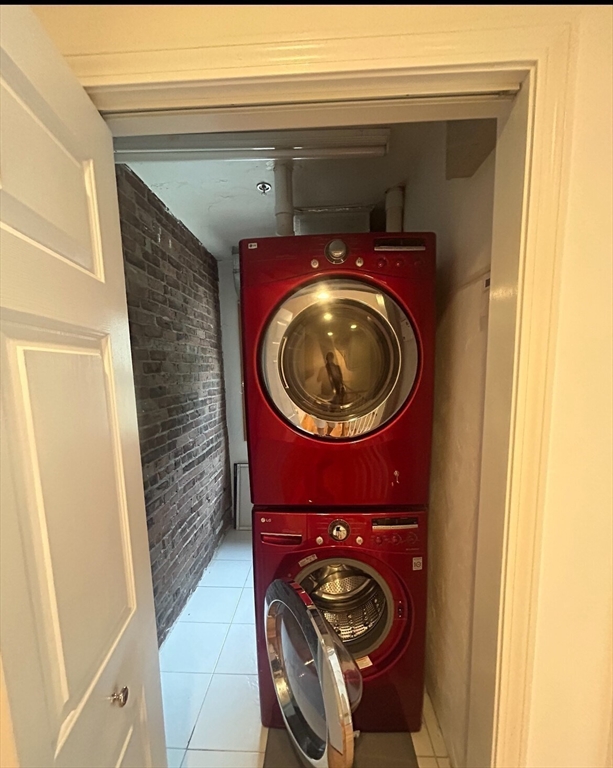 30 Cameron St, Brookline Village