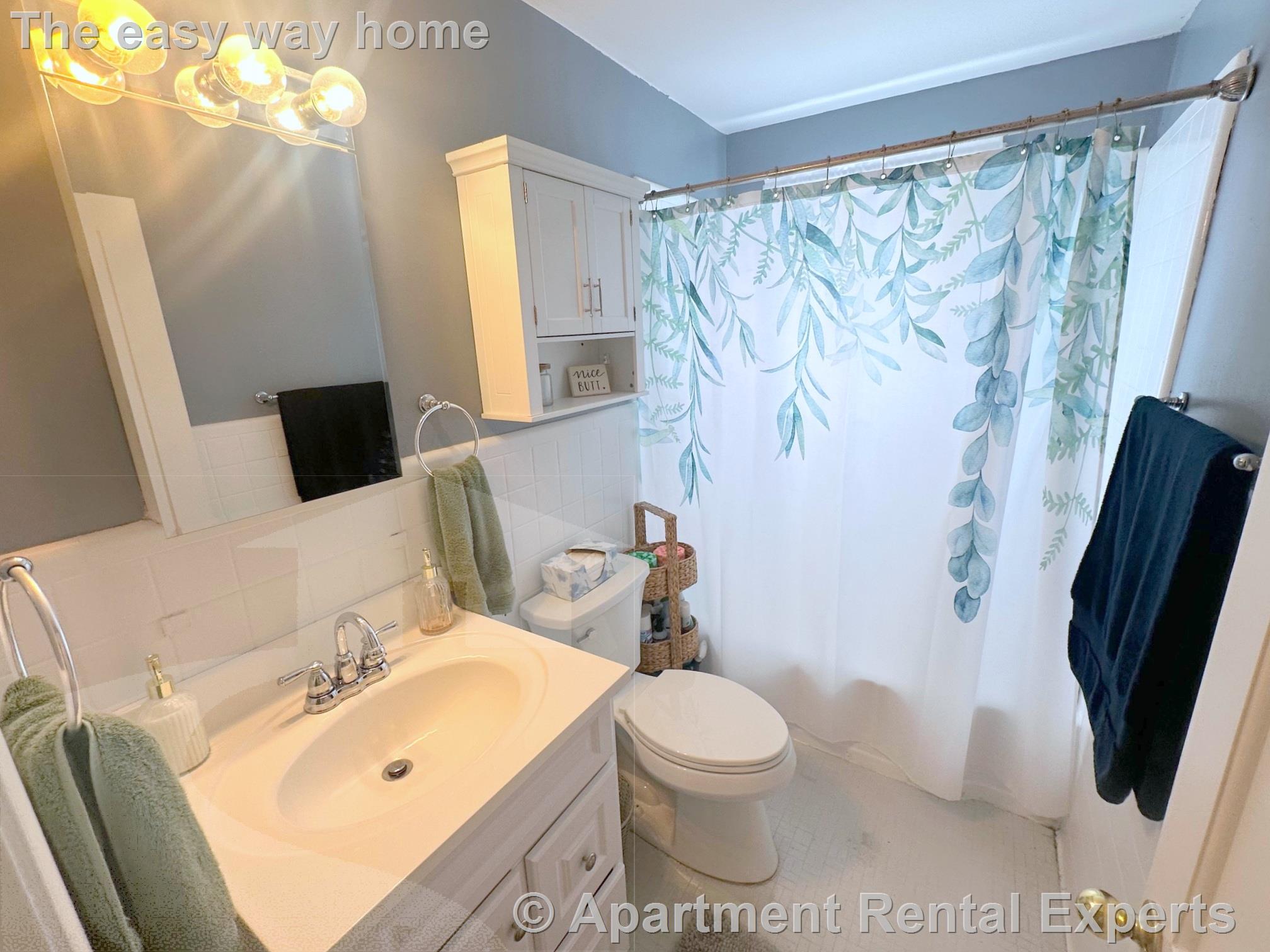 139 Winthrop St, Tufts