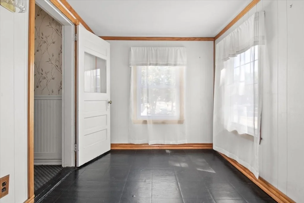 715 Truman Pkwa, Hyde Park