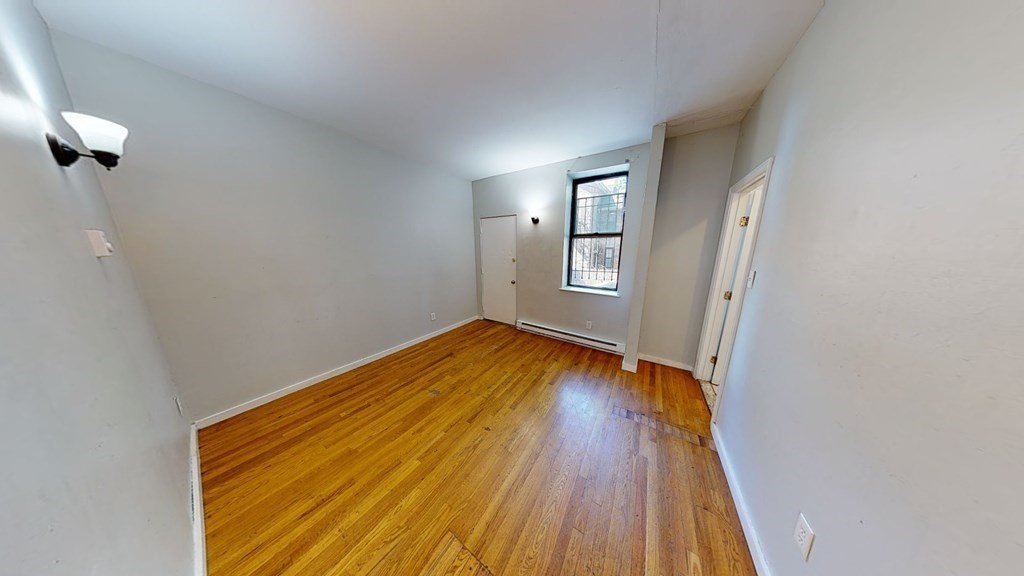 2 Moreland St, Roxbury