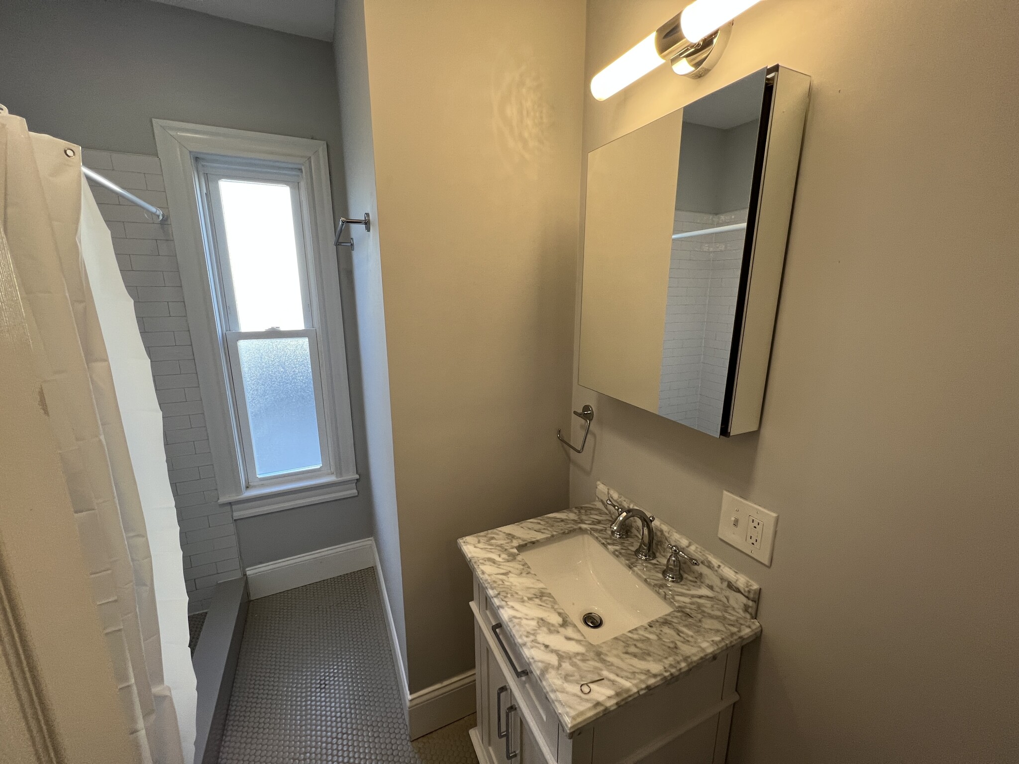 374 Oxford St, Baldwin