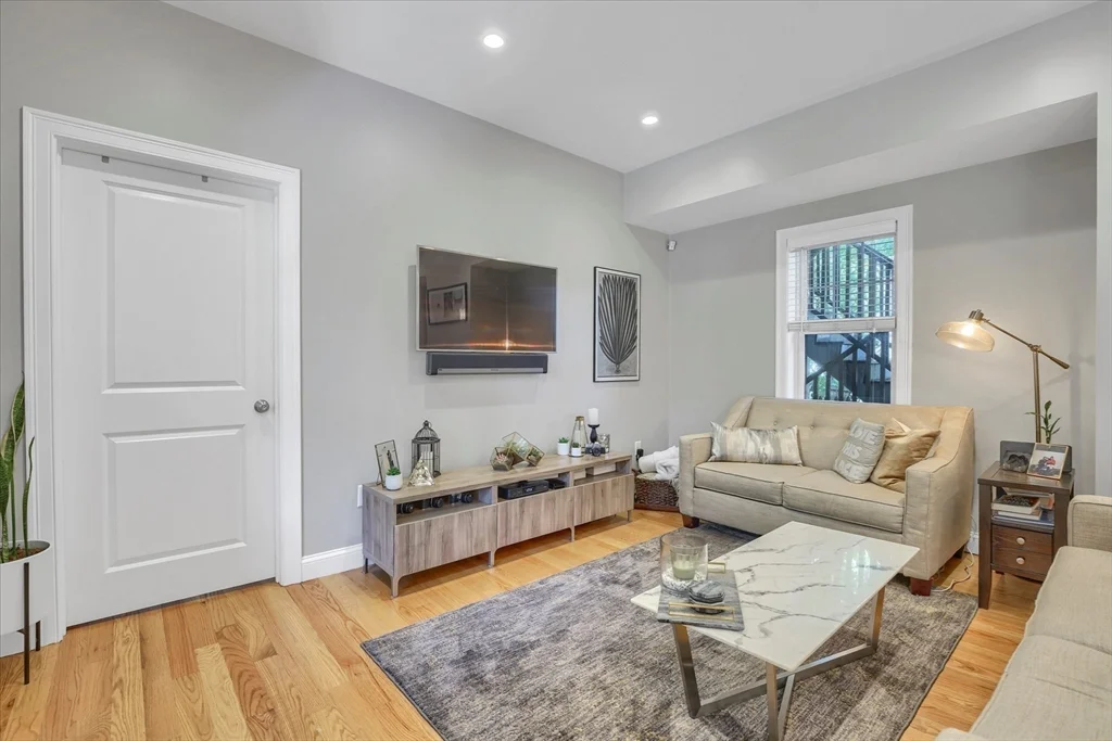 46 Port Norfolk St, Dorchester