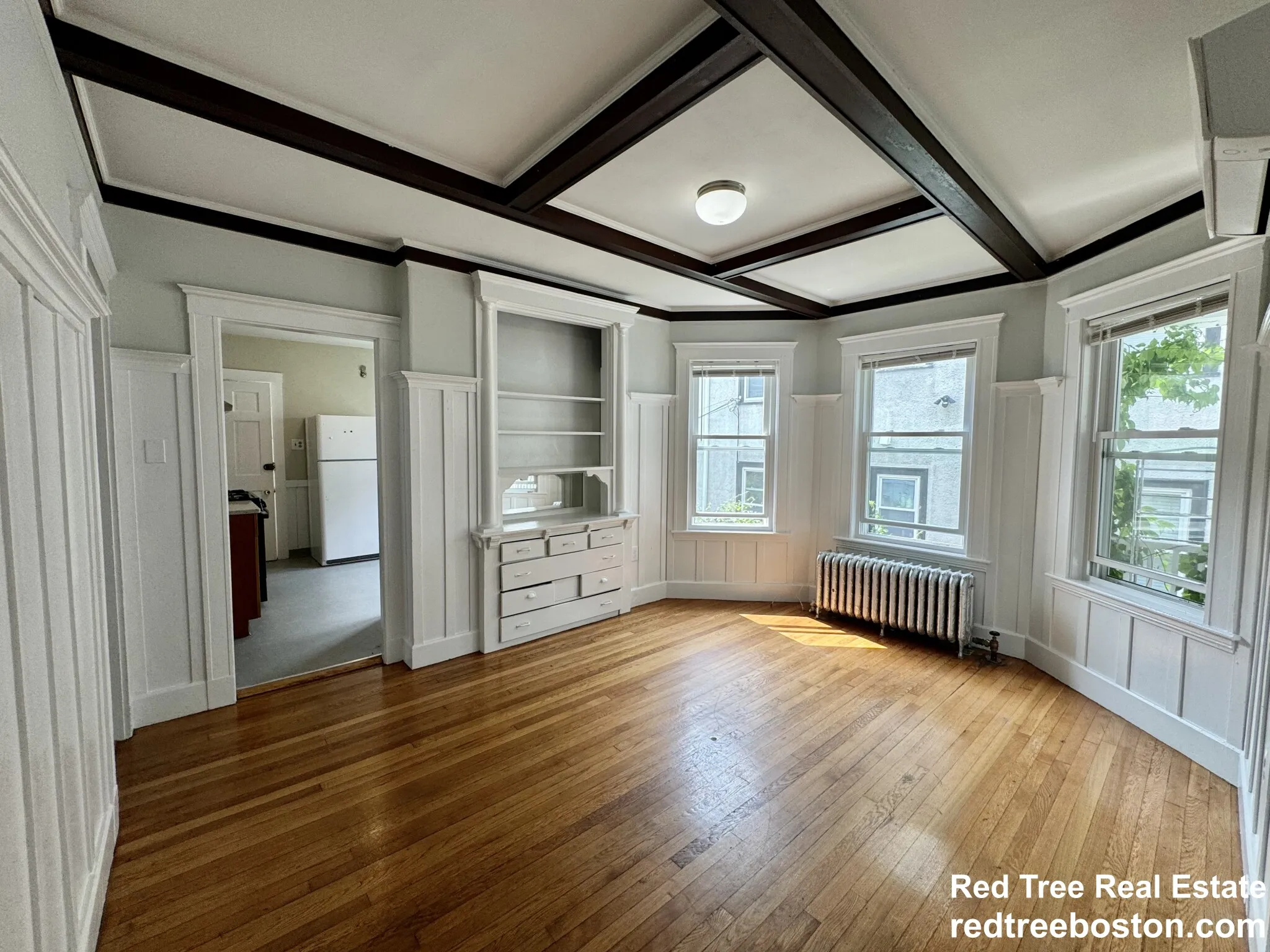 28 Boulevard Ter, Allston