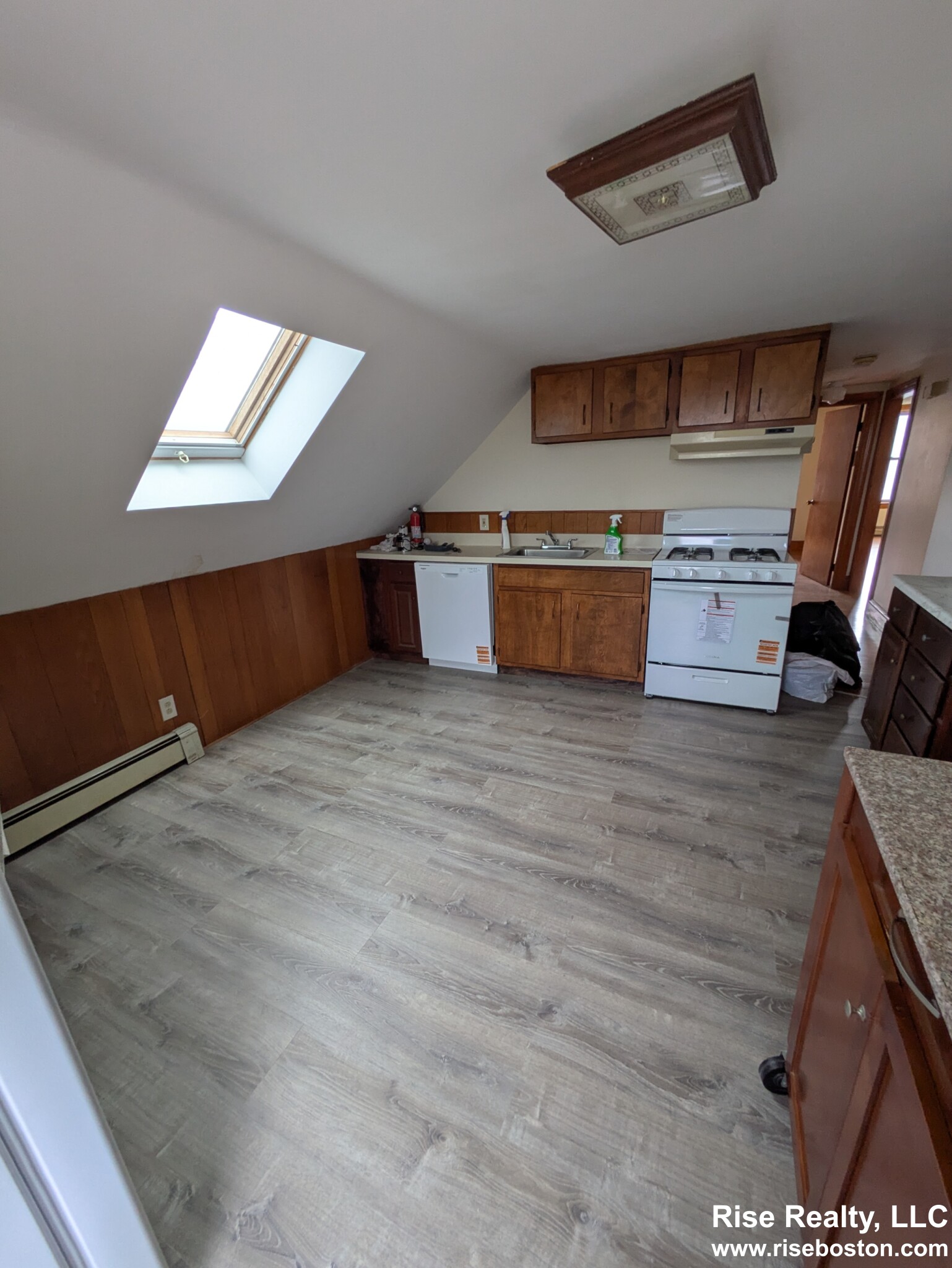 261 Lexington St, Watertown