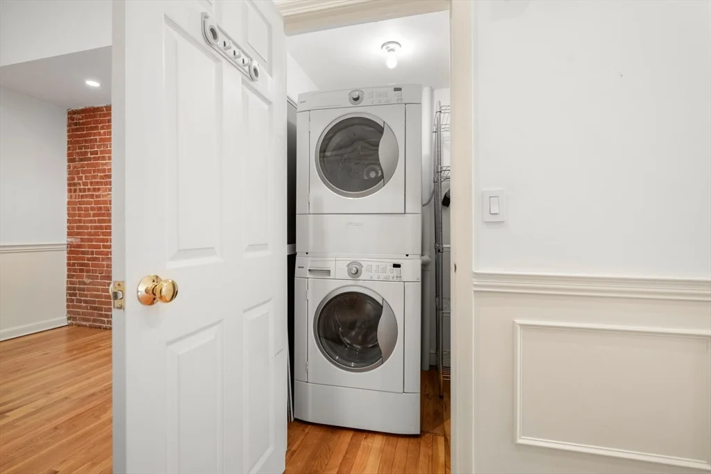 109 Beacon St, Back Bay