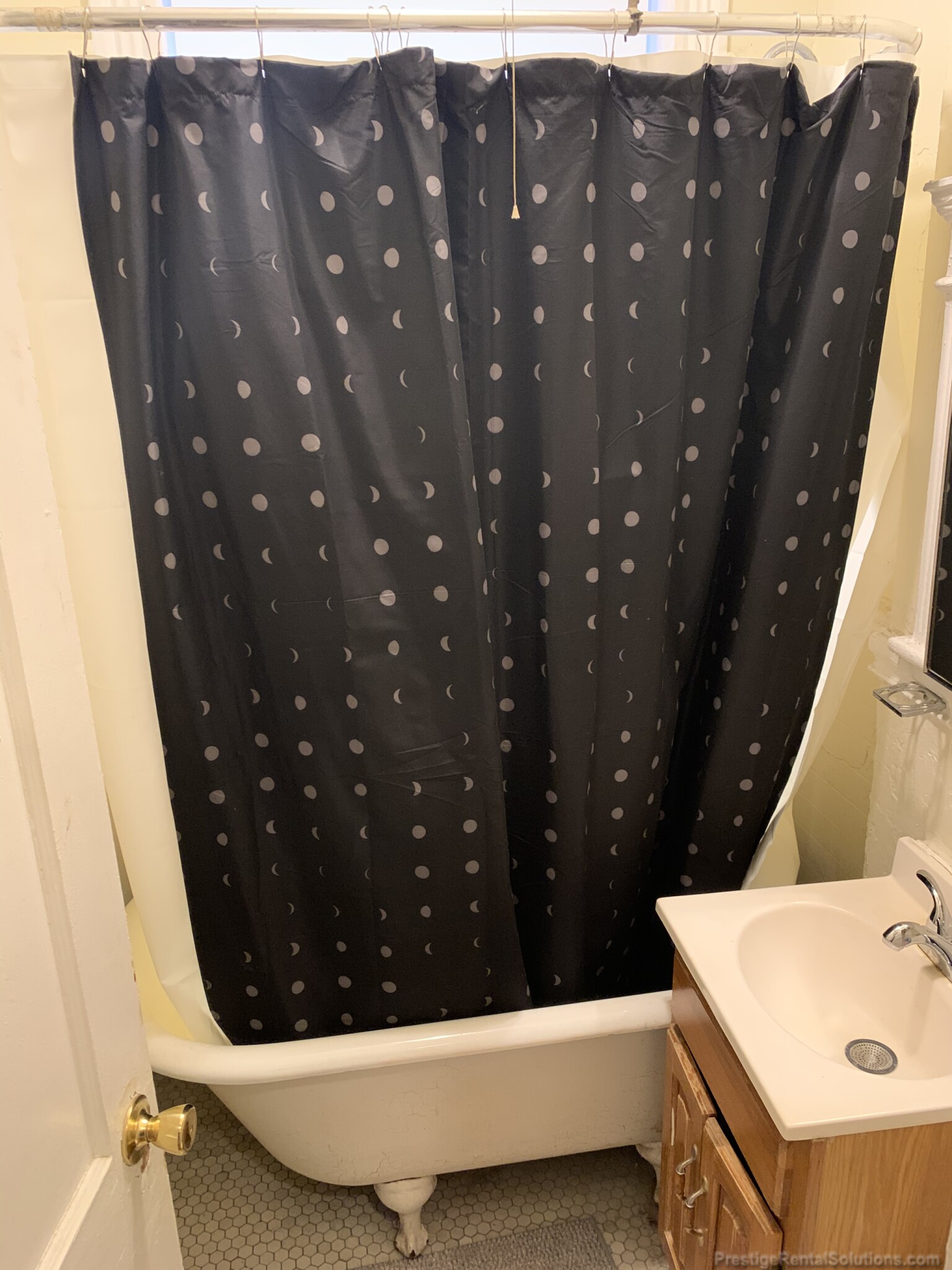 11 Royce Rd, Brighton