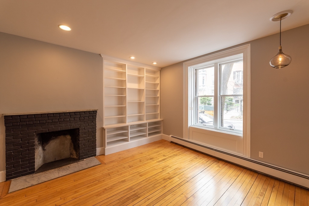 40 Mount Vernon St, Beacon Hill