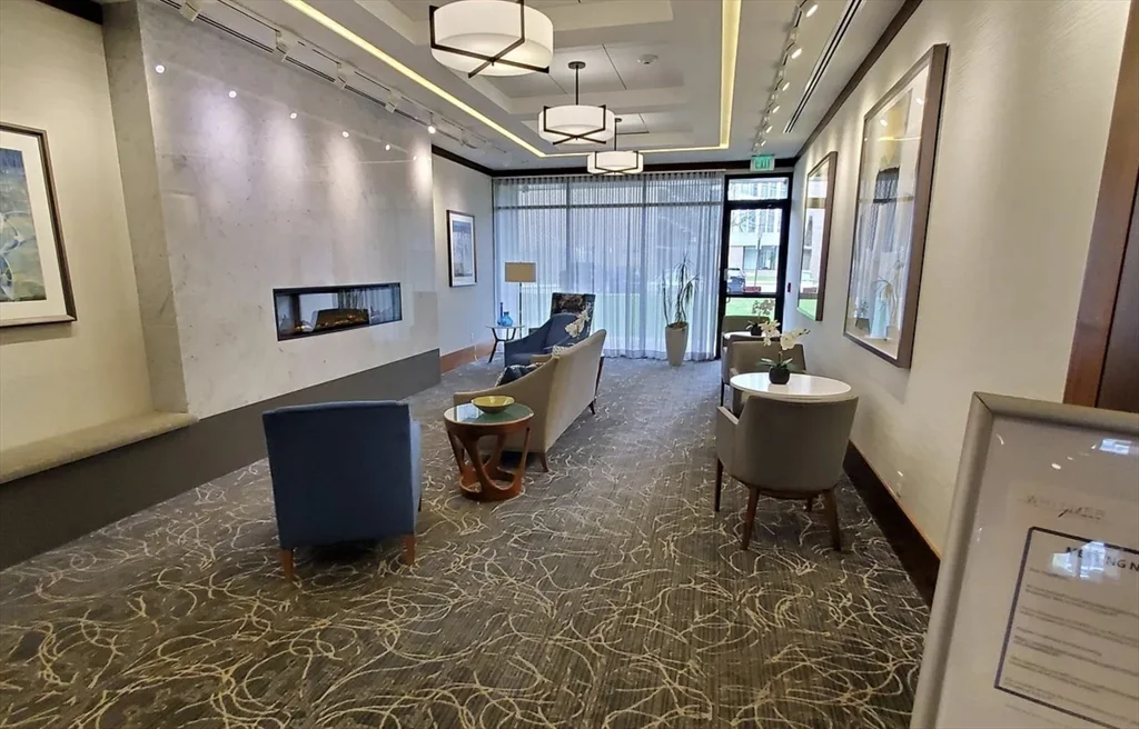 6 Whittier Pl, West End