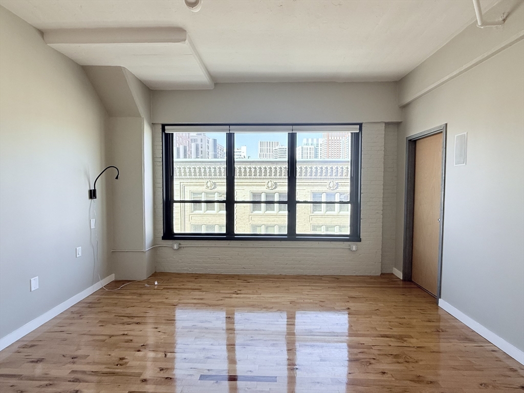 210 Lincoln St, Leather District