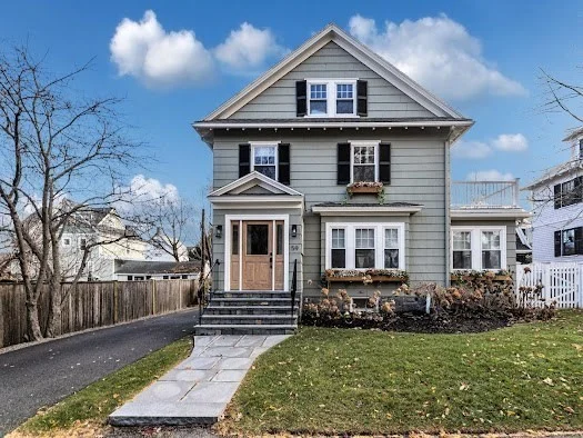 59 Crest St, West Roxbury