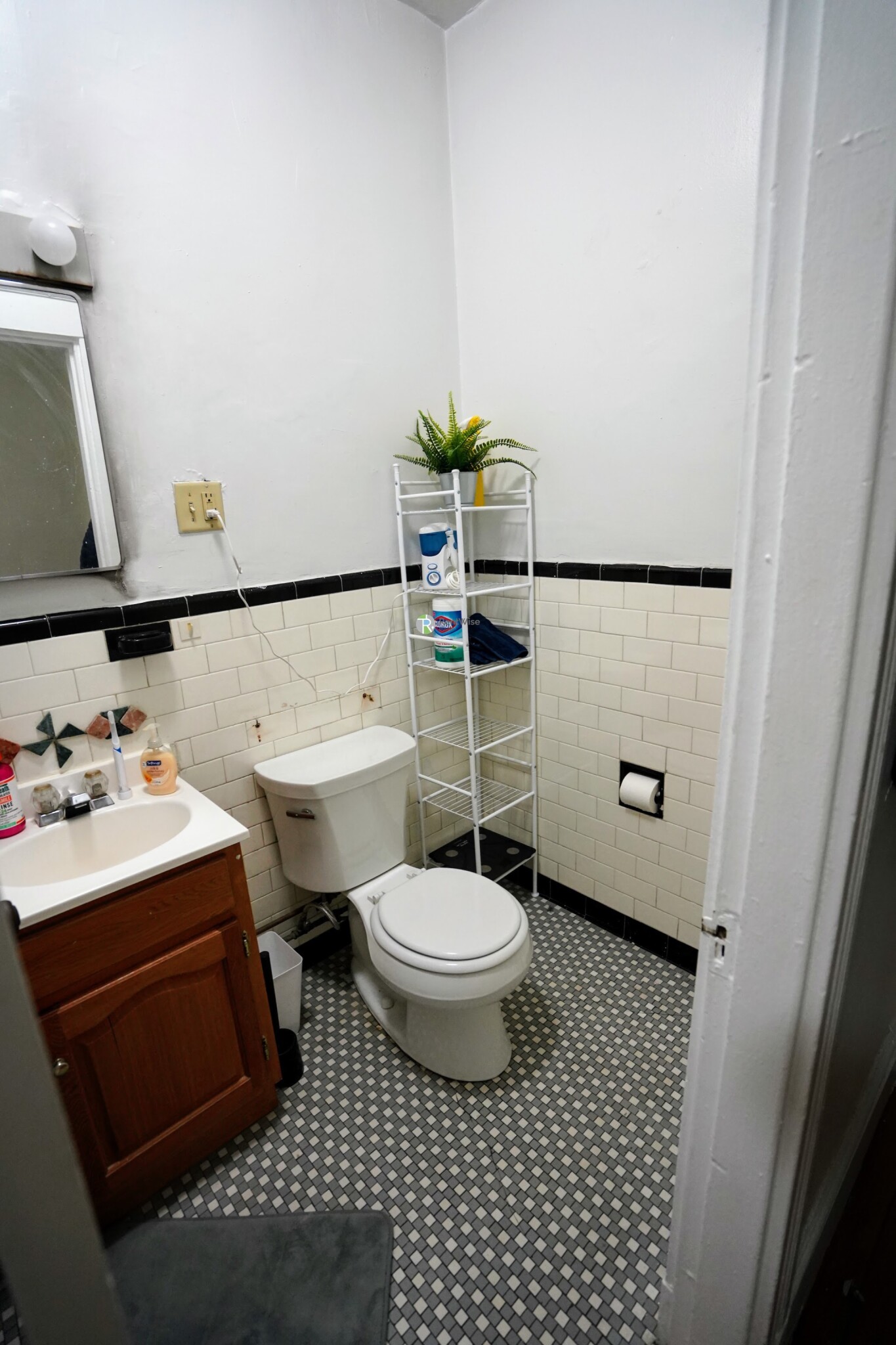 1377 Commonwealth Ave, Allston