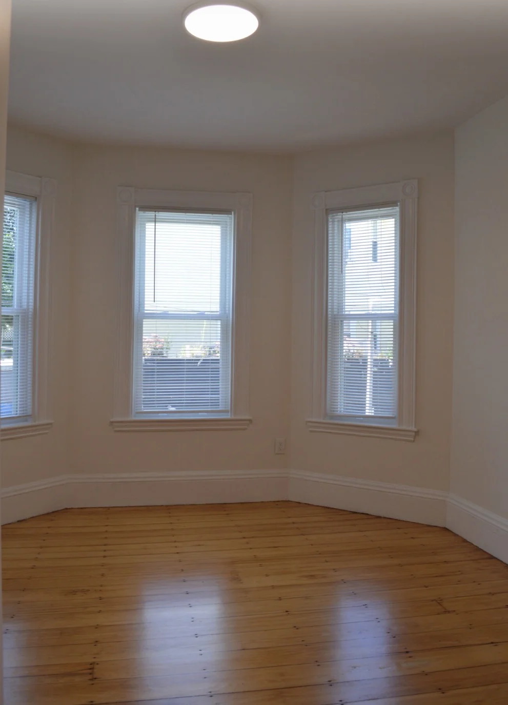 370 Centre St, Jamaica Plain