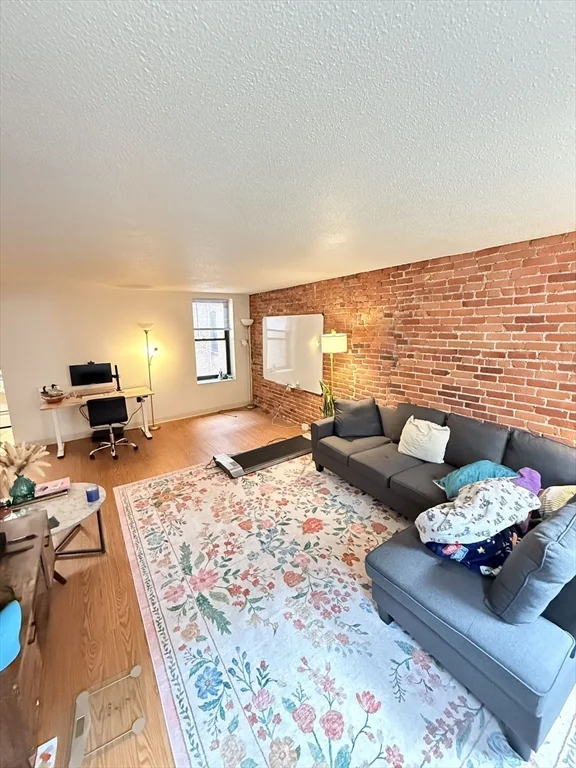 66 Westland Ave, Fenway