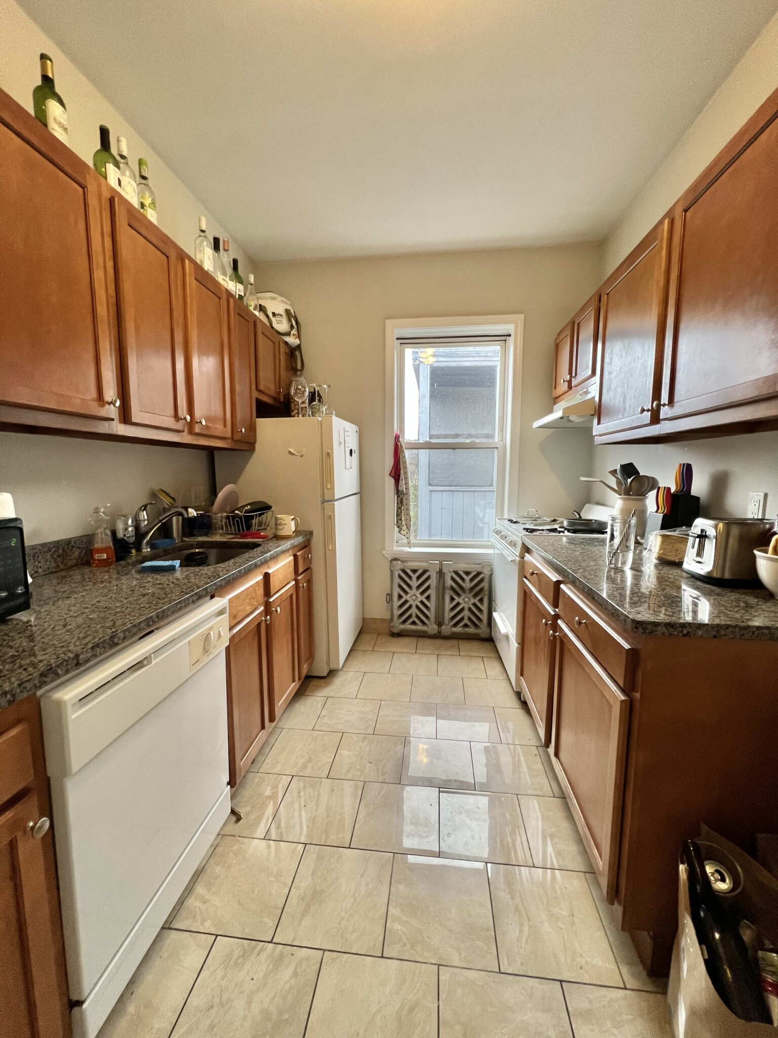 3 bed, 1 bath apartment for rent at 8 Farrington Ave Unit 6, Allston — photo 2 of 3