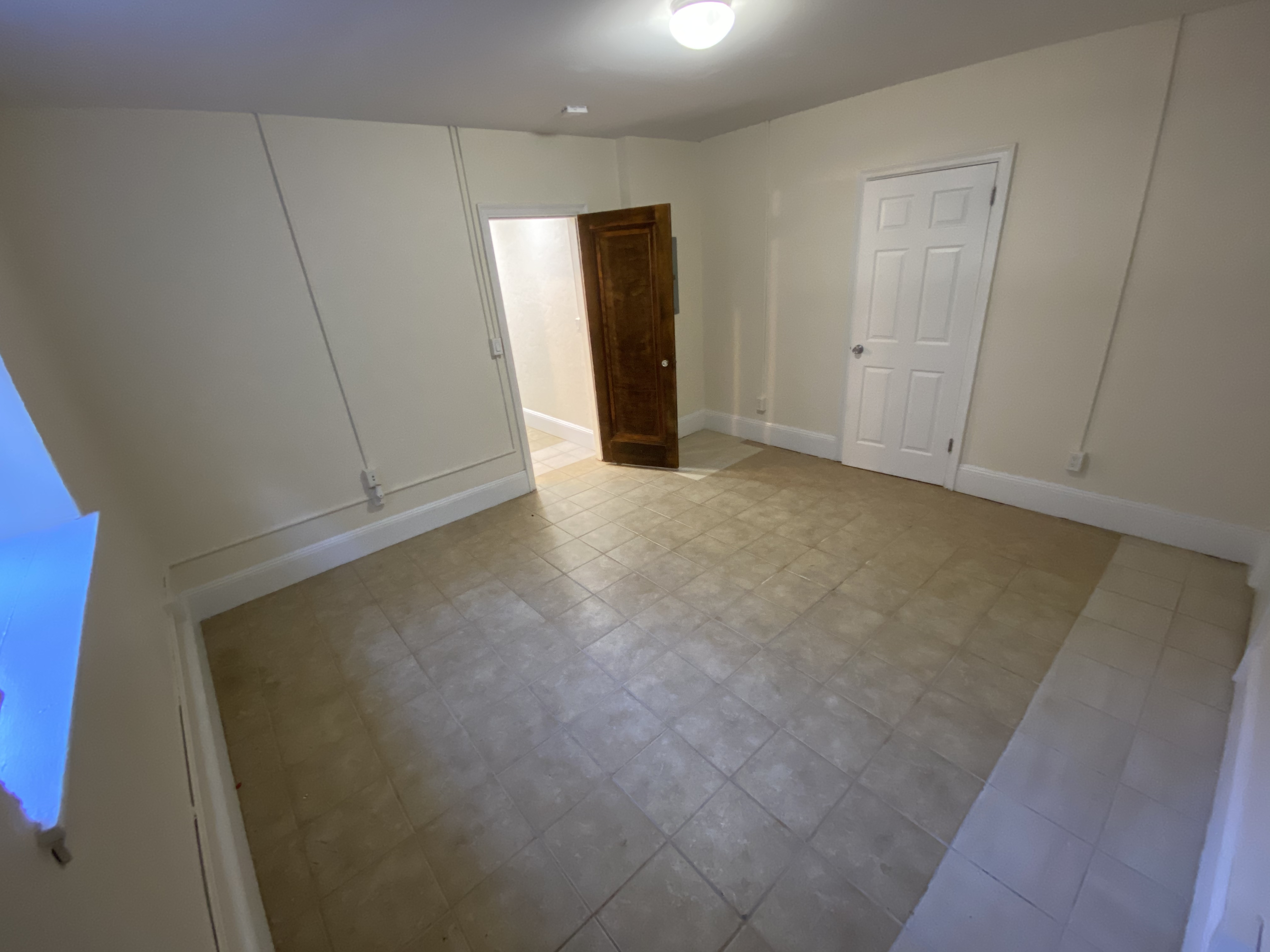 1 bed, 1 bath apartment for rent at 2 Elmwood Ave Unit 1, Winchester Town Center — photo 8 of 9