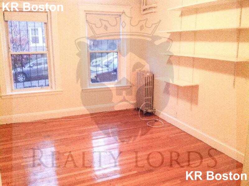 2 bed, 1 bath apartment for rent at 5 Vinal St Unit 2, Brighton — photo 3 of 5