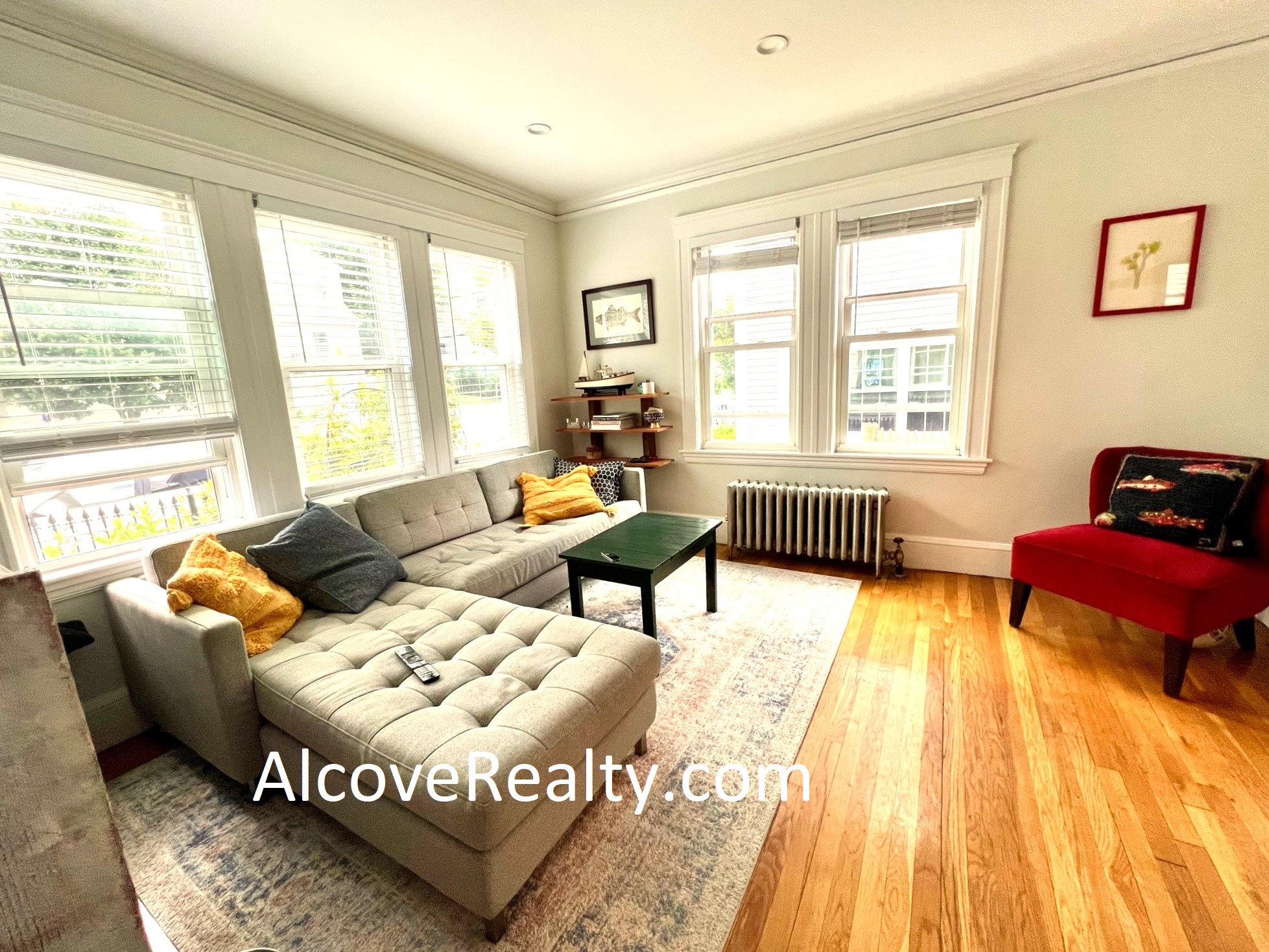 2 bed, 1 bath apartment for rent at 90 Bow St Unit 1, Medford — photo 4 of 10