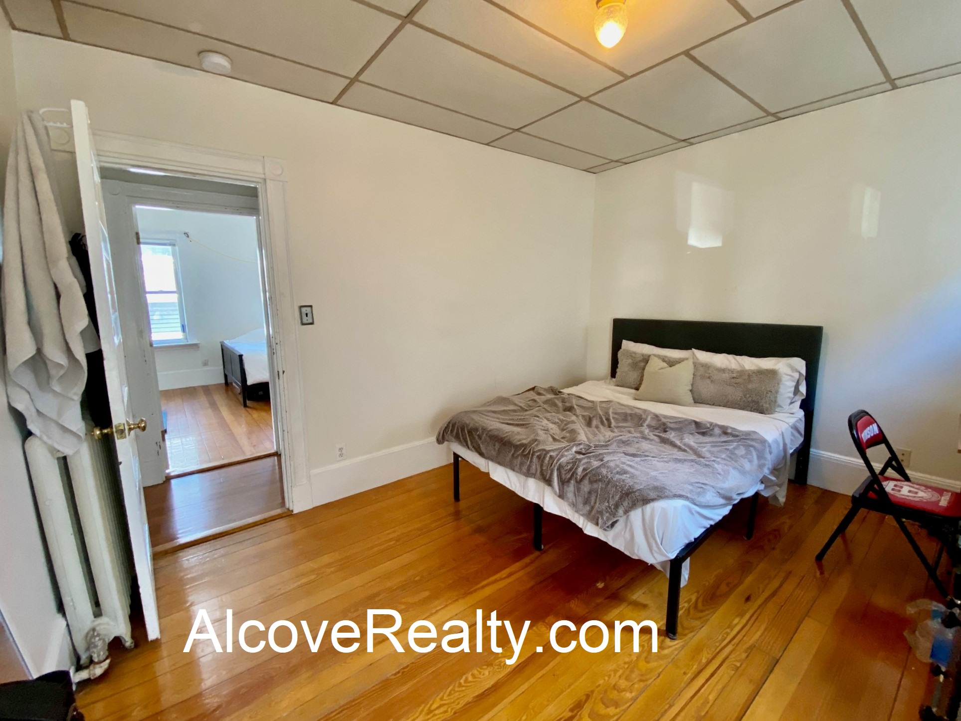 95 Belmont St, Powder House Square