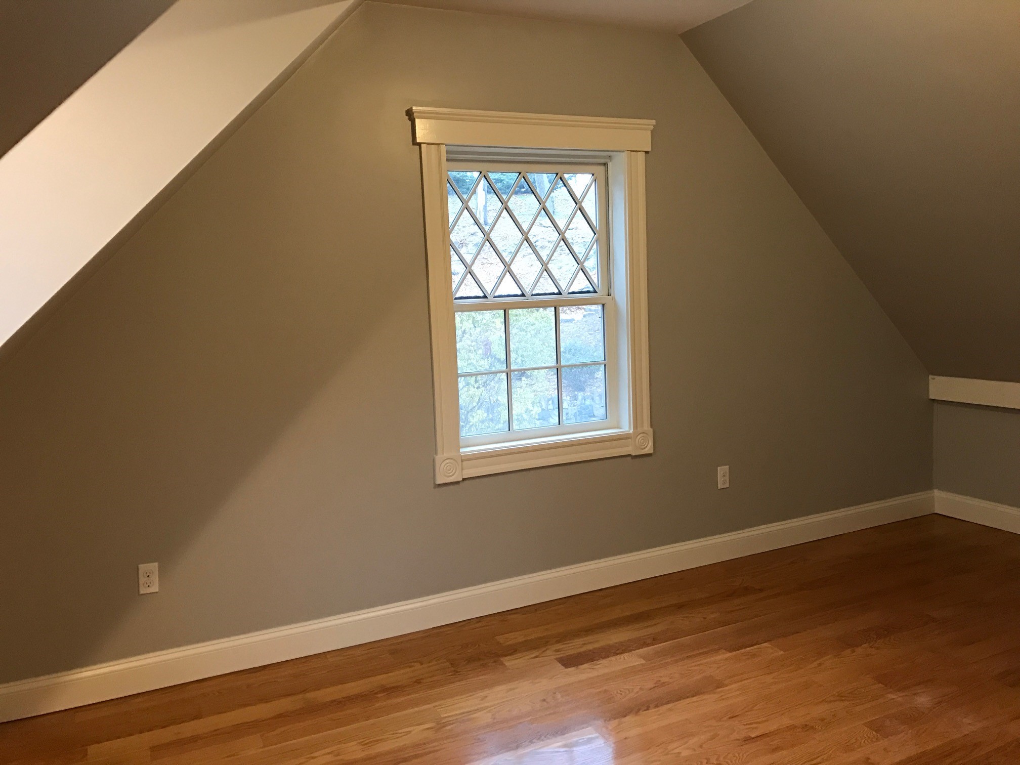 3 bed, 1.5 bath apartment for rent at 30 Grove Unit A, Salem — photo 16 of 21