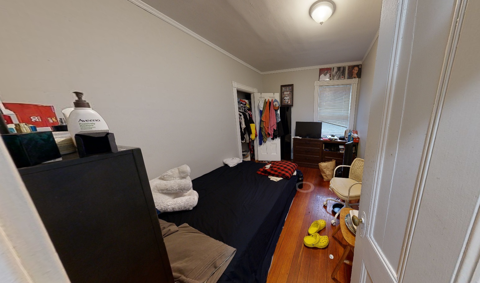 3.5 bed, 2 bath apartment for rent at 21 Sparks St Unit 1T, West Cambridge — photo 8 of 15