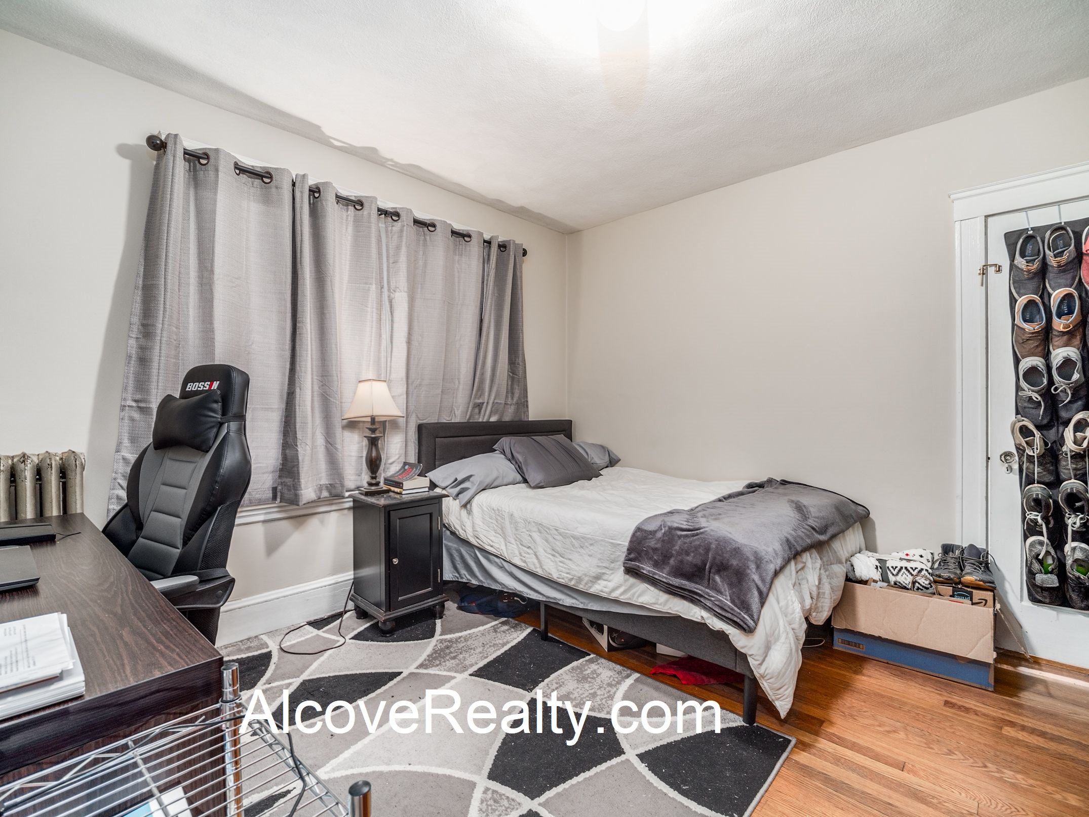 3 bed, 1 bath apartment for rent at 62 Upland Rd Unit 3, Teele Square — photo 8 of 12