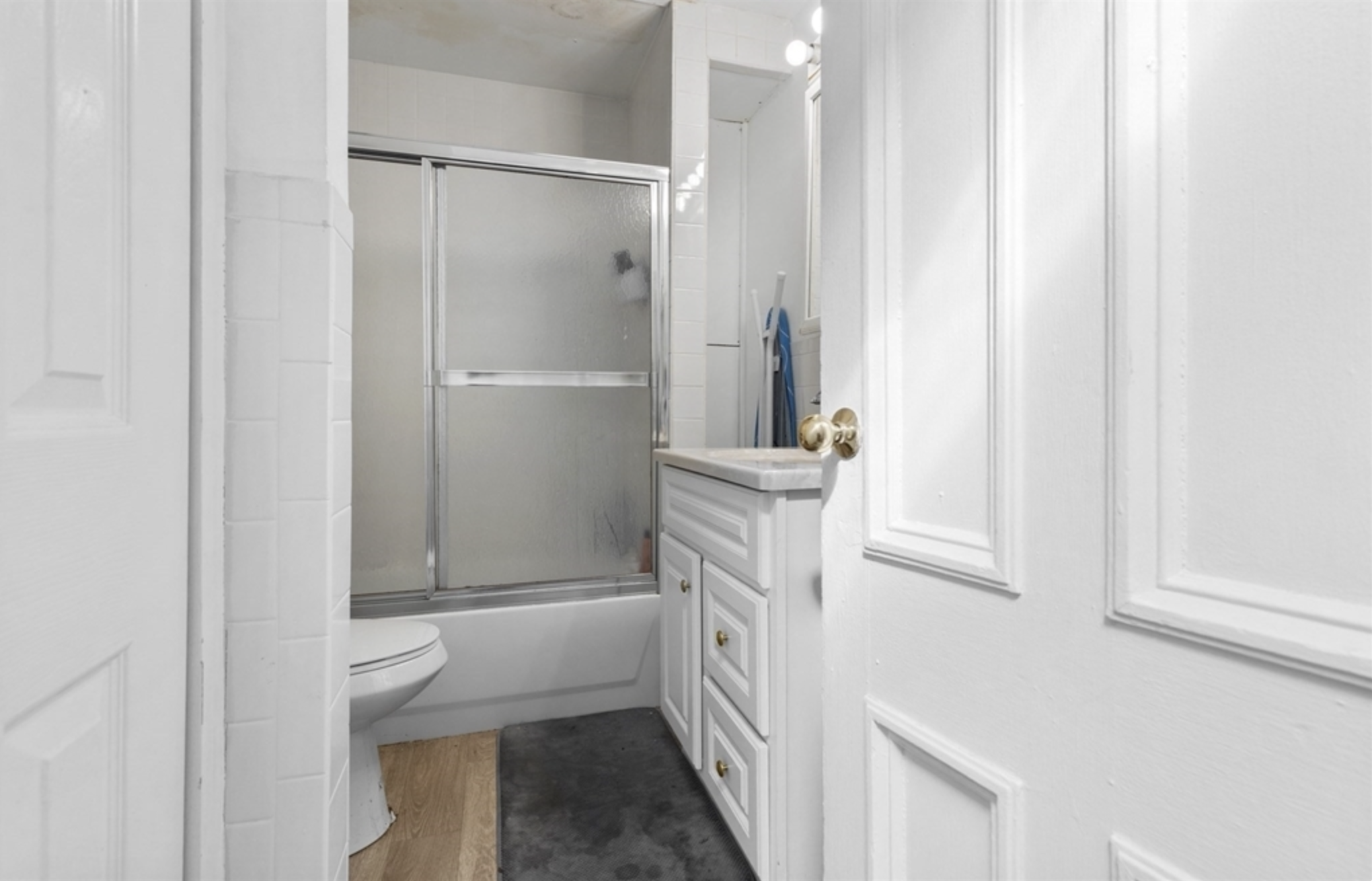3 bed, 1 bath apartment for rent at 141 Newbury St Unit 40, Back Bay — photo 8 of 8