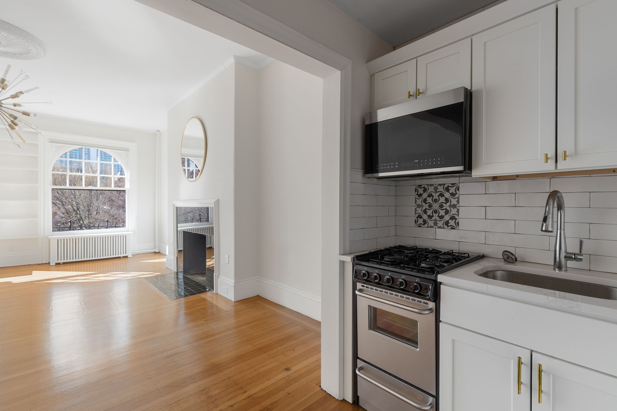 291 Commonwealth Ave, Back Bay